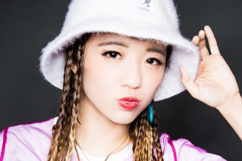 記事「若干21歳。生徒からインストラクター、ディライトファイナリストへ…。ダンサーAKIに迫る!」の画像