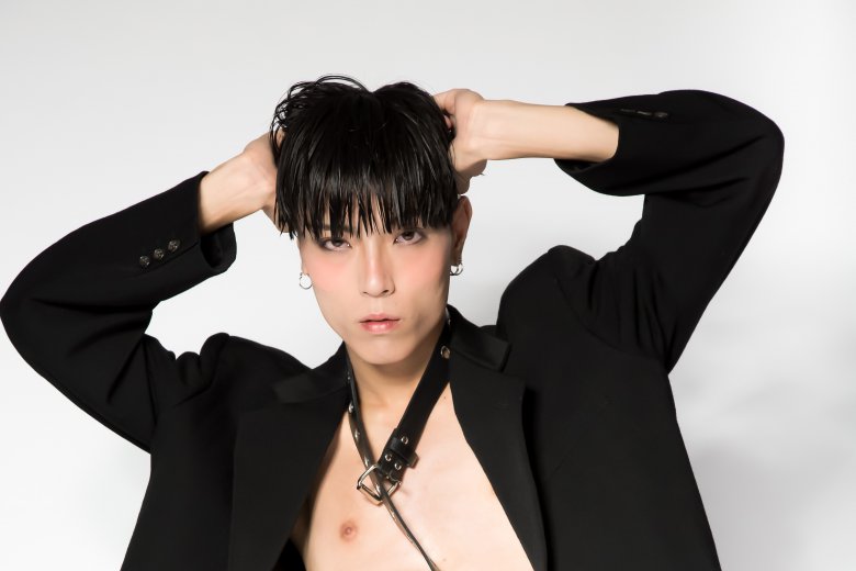 記事「ダンサーだけにとどまらずDJやモデルとしても幅広く活躍中のGENTAがこだわるアイテムとは?」の画像